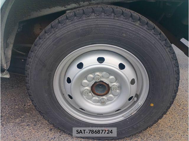 Daihatsu HIJET CARGO 2022-04 8207826-24