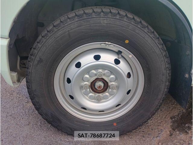 Daihatsu HIJET CARGO 2022-04 8207826-25