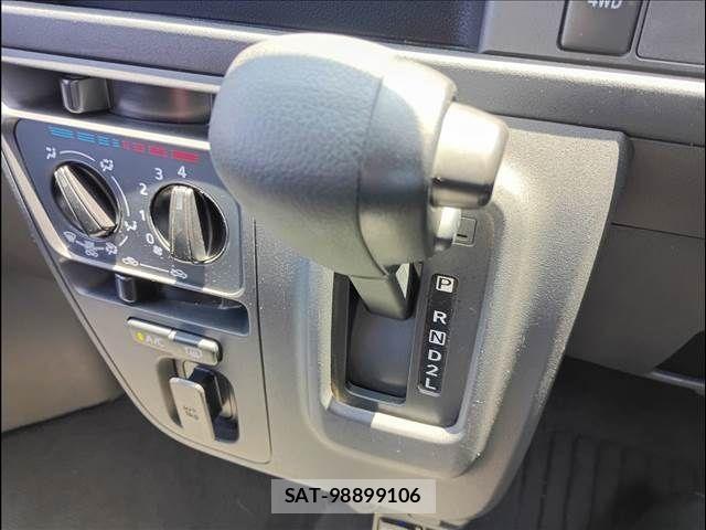 Daihatsu HIJET CARGO 2019-07 8207823-9