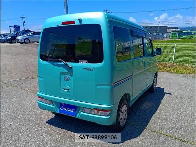 Daihatsu HIJET CARGO 2019-07 8207823-2