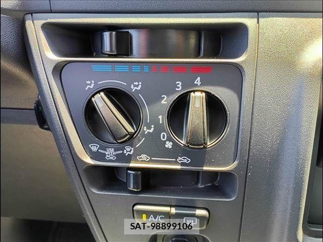 Daihatsu HIJET CARGO 2019-07 8207823-8