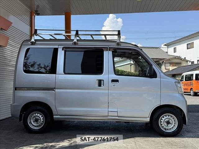 Daihatsu HIJET CARGO 2017-05 8207827-10