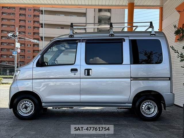 Daihatsu HIJET CARGO 2017-05 8207827-11