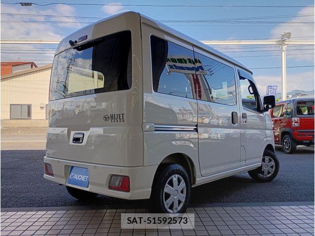 Daihatsu HIJET CARGO 2022-02 8207824-2