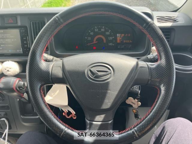 Daihatsu HIJET CARGO 2018-08 8230297-8