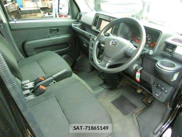 Daihatsu HIJET CARGO 2018-05 8230298-21