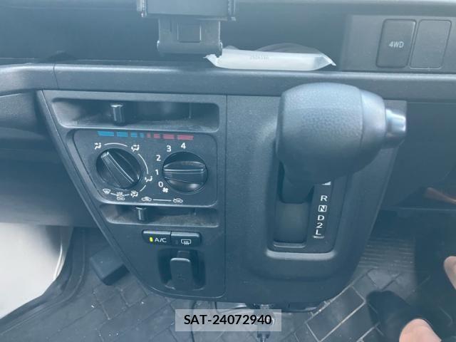 Daihatsu HIJET CARGO 2020-10 8245395-27