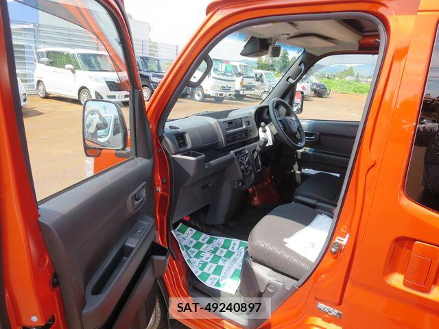 Daihatsu HIJET CARGO 2022-11 8245387-5