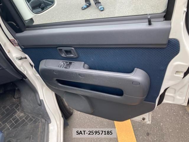 Daihatsu HIJET CARGO 2015-02 8245396-14