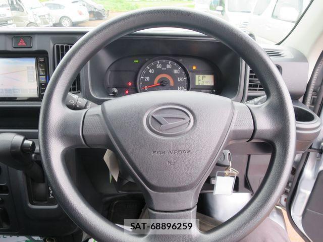 Daihatsu HIJET CARGO 2018-06 8245390-11