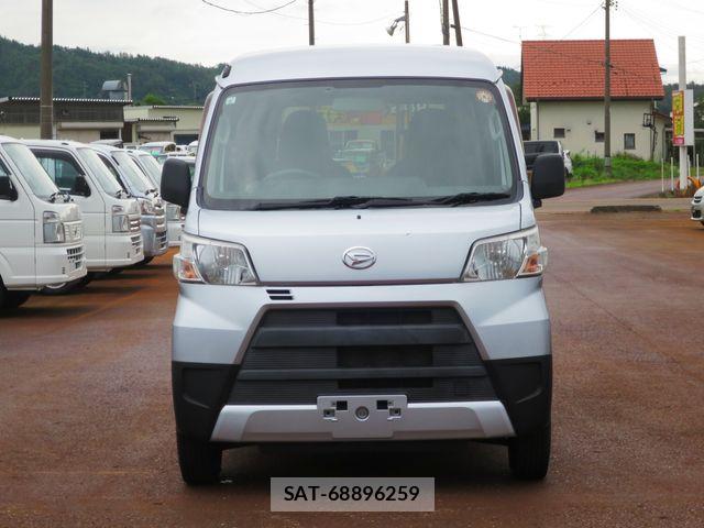 Daihatsu HIJET CARGO 2018-06 8245390-1