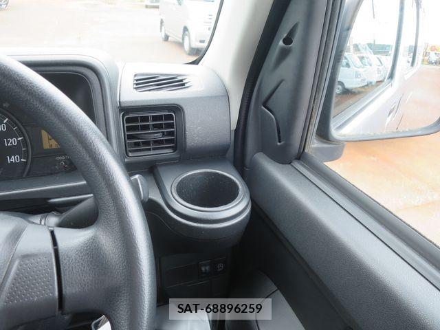 Daihatsu HIJET CARGO 2018-06 8245390-19
