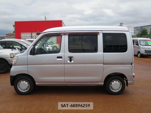 Daihatsu HIJET CARGO 2018-06 8245390-4