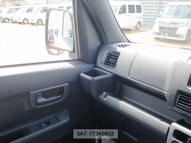 Daihatsu HIJET CARGO 2022-06 8245393-17