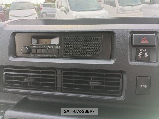 Daihatsu HIJET CARGO 2023-10 8314734-10