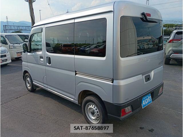 Daihatsu HIJET CARGO 2023-10 8314734-5