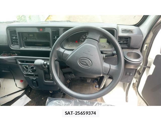 Daihatsu HIJET CARGO 2018-06 8314736-15