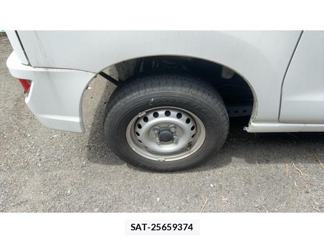 Daihatsu HIJET CARGO 2018-06 8314736-4