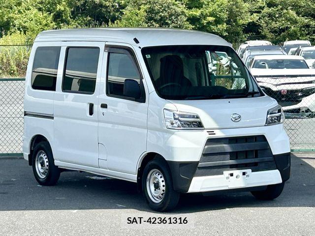 Daihatsu HIJET CARGO 2021-06 8336131-0