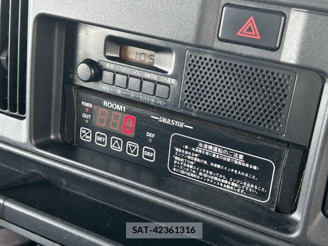 Daihatsu HIJET CARGO 2021-06 8336131-23