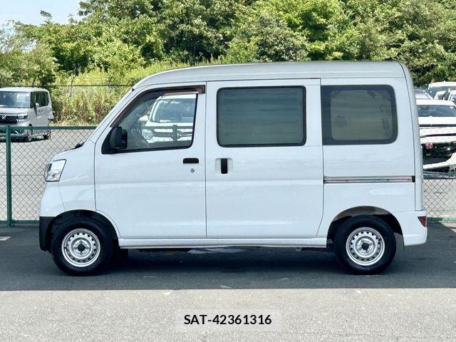 Daihatsu HIJET CARGO 2021-06 8336131-7