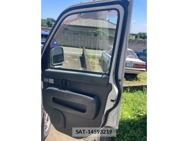 Daihatsu HIJET CARGO 2005-06 8336138-9