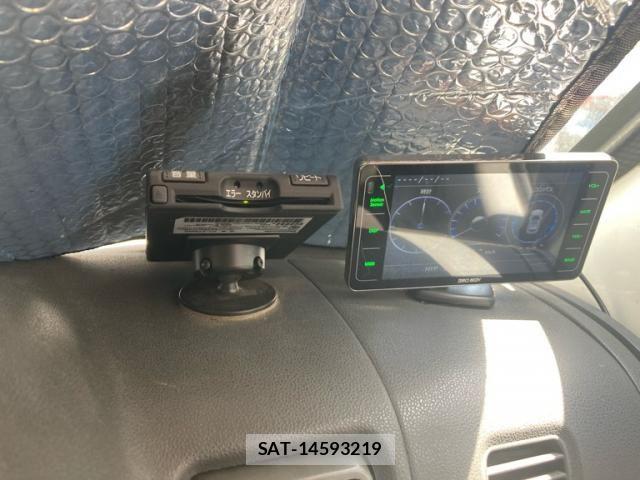 Daihatsu HIJET CARGO 2005-06 8336138-17