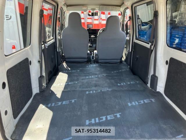 Daihatsu HIJET CARGO 2015-11 8336139-15