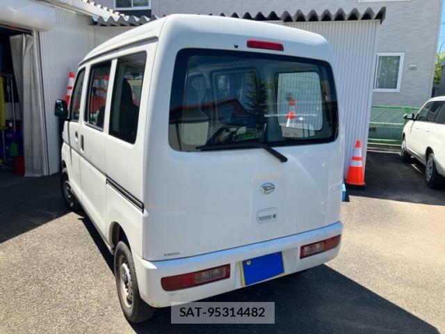 Daihatsu HIJET CARGO 2015-11 8336139-6