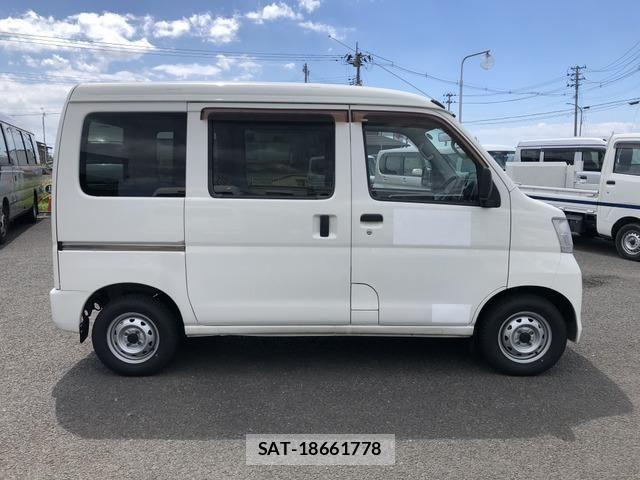 Daihatsu HIJET CARGO 2016-06 8354620-3