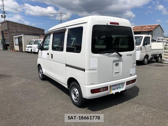 Daihatsu HIJET CARGO 2016-06 8354620-7
