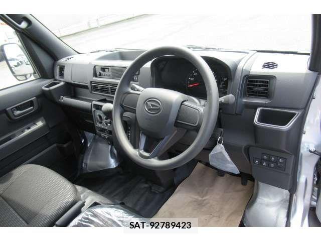 Daihatsu HIJET CARGO 2026-02 8354619-7