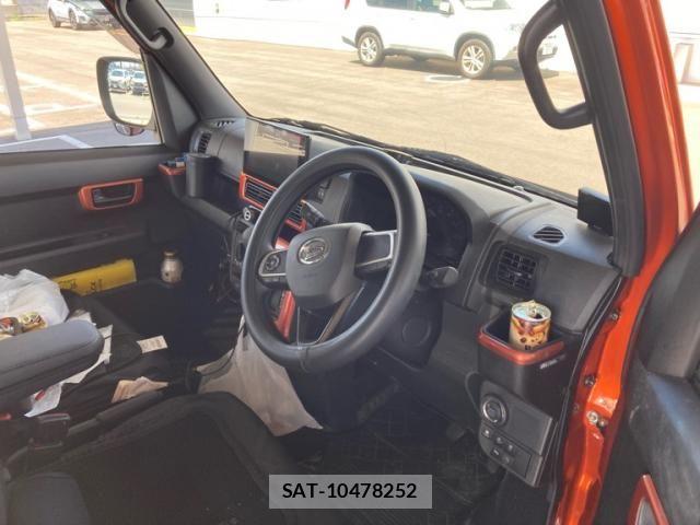 Daihatsu HIJET CARGO 2024-07 8366210-16