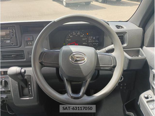 Daihatsu HIJET CARGO 2022-12 8412778-17