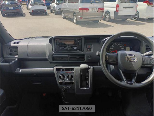 Daihatsu HIJET CARGO 2022-12 8412778-2
