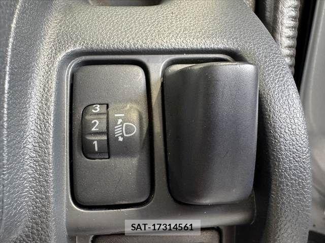 Daihatsu HIJET CARGO 2009-11 8412777-23