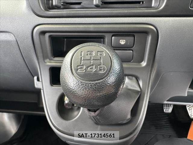 Daihatsu HIJET CARGO 2009-11 8412777-3