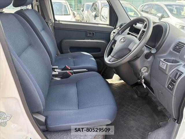 Daihatsu HIJET CARGO 2016-06 8562121-17
