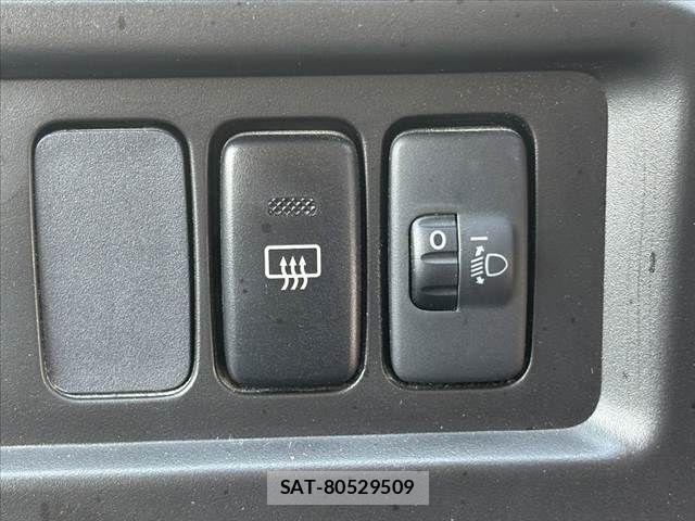 Daihatsu HIJET CARGO 2016-06 8562121-24