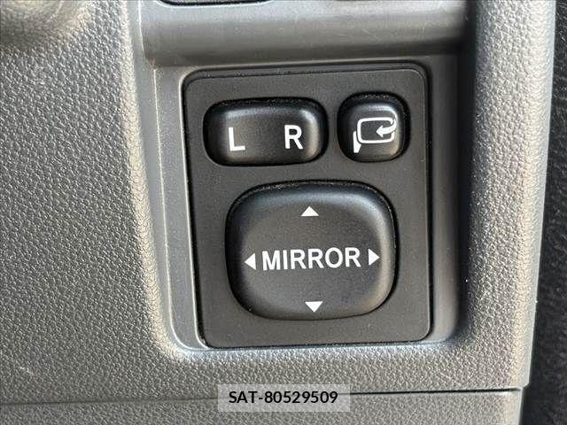 Daihatsu HIJET CARGO 2016-06 8562121-25