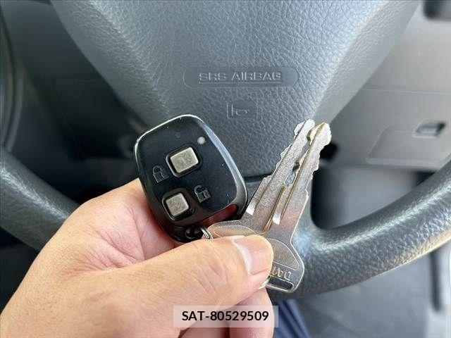 Daihatsu HIJET CARGO 2016-06 8562121-26