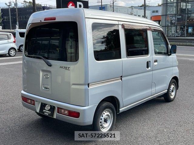 Daihatsu HIJET CARGO 2016-12 8742628-18