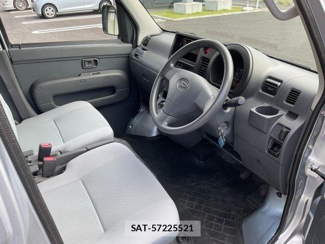 Daihatsu HIJET CARGO 2016-12 8742628-8