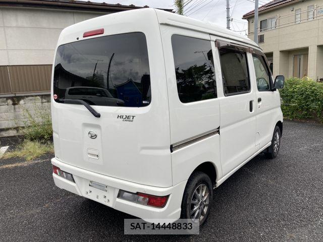 Daihatsu HIJET CARGO 2020-06 8742636-1