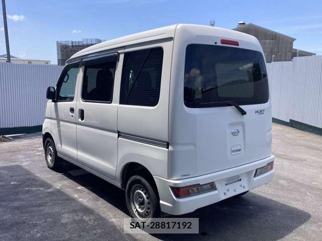 Daihatsu HIJET CARGO 2020-06 8780511-6