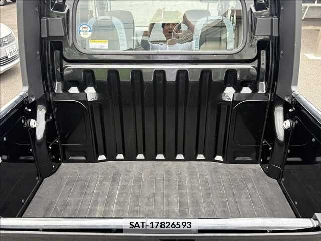 Daihatsu HIJET CARGO 2017-02 8780508-28