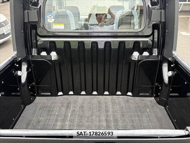 Daihatsu HIJET CARGO 2017-02 8780508-6