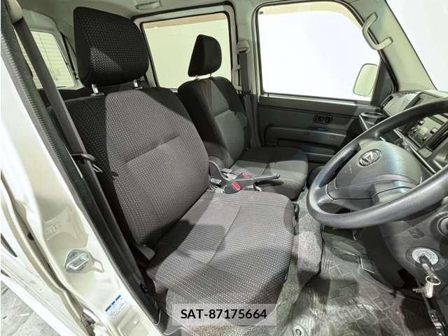 Daihatsu HIJET CARGO 2017-12 8796153-10