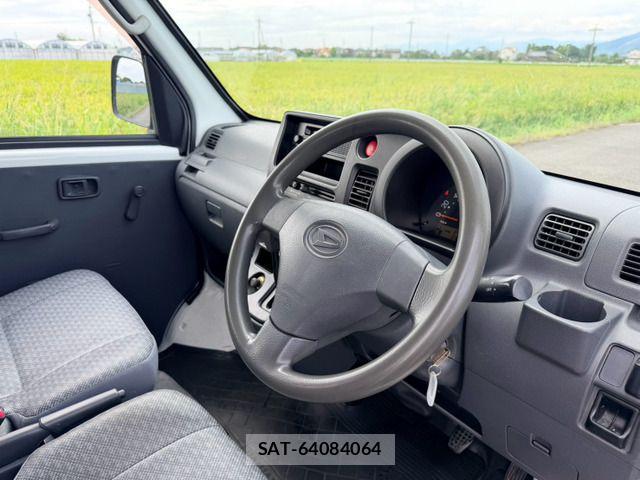 Daihatsu HIJET CARGO 2016-08 8796156-8