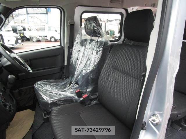Daihatsu HIJET CARGO 2026-08 8796150-18